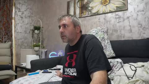 Snapshot of sexone25 chatting on December 10, 2024, 12:27 pm sexone25 online show from December 10, 2024, 12:27 pm