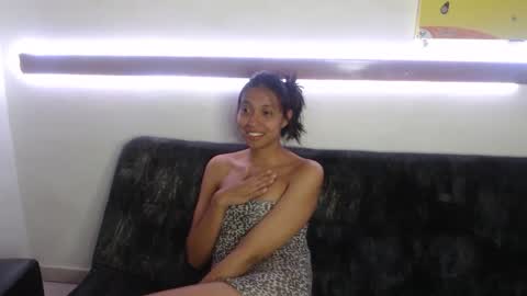 KhidaMilo online show from December 30, 2024, 11:49 pm