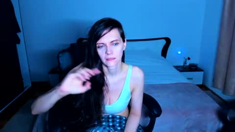 sexqueen1111 online show from June 27, 2026, 4:34 pm
