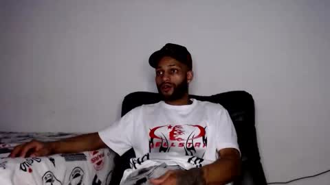 Snapshot of sexseason777 chatting on June 7, 2026, 9:18 pm STIIV G online show from June 7, 2026, 9:18 pm