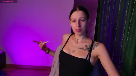 sextezi online show from July 8, 2026, 8:46 pm