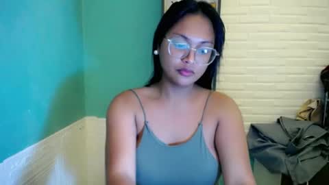 Snapshot of sexuallyattractive_mae chatting on July 3, 2026, 6:03 pm sexuallyattractive_mae online show from July 3, 2026, 6:03 pm