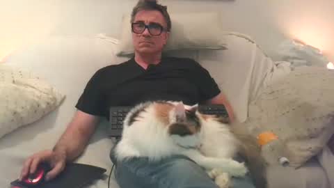 Sexurbation online show from April 5, 2026, 7:11 pm