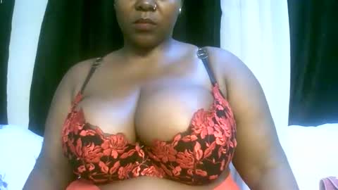 Snapshot of sexxi_ebony chatting on April 20, 2026, 7:37 pm sexxi_ebony online show from April 20, 2026, 7:37 pm