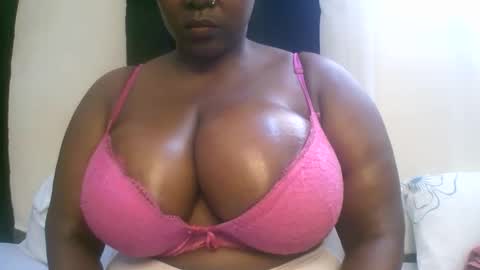Snapshot of sexxi_ebony chatting on April 21, 2026, 8:09 am sexxi_ebony online show from April 21, 2026, 8:09 am