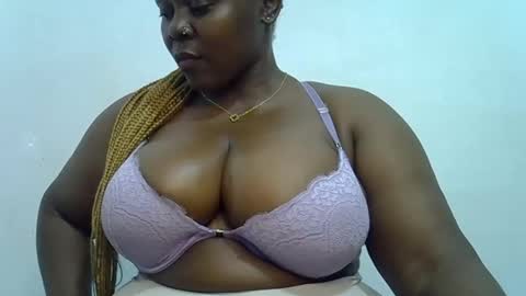 Snapshot of sexxi_ebony chatting on June 5, 2026, 7:08 pm sexxi_ebony online show from June 5, 2026, 7:08 pm