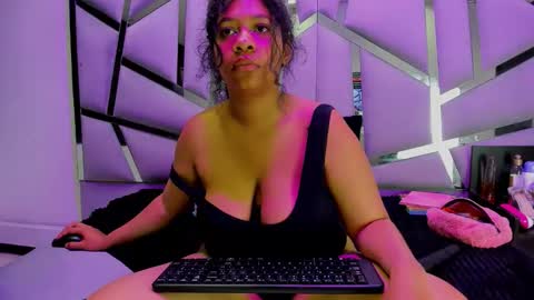 Sexxtaty online show from June 6, 2026, 3:17 pm