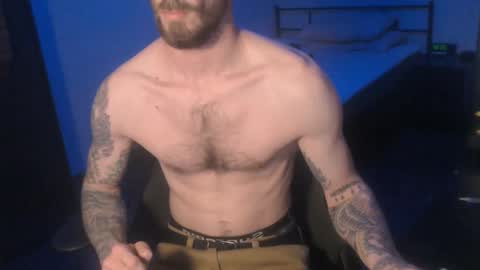 SiuL online show from March 4, 2025, 7:32 pm