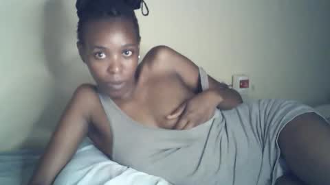 sexxy_curvy23 online show from May 7, 2026, 6:02 pm