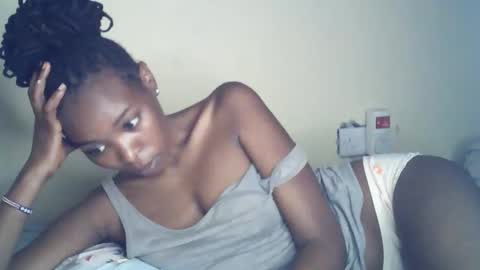 sexxy_curvy23 online show from May 9, 2026, 2:17 am