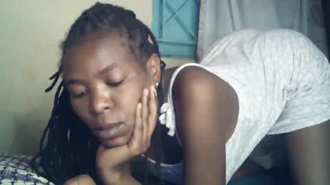 sexxy_curvy23 online show from June 28, 2026, 3:12 am
