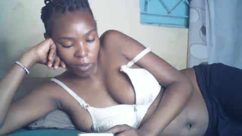 sexxy_curvy23 online show from July 20, 2026, 3:43 am