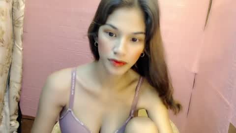 Dahlia online show from May 15, 2026, 8:38 pm