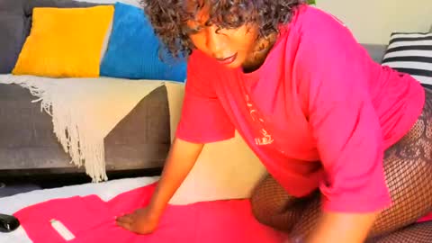 sexxy mariana online show from July 16, 2026, 5:24 am
