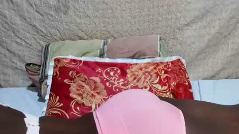 sexxy_maya1 online show from June 25, 2026, 5:12 am