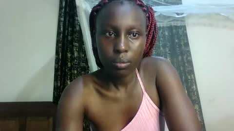 Snapshot of sexxy_melmine chatting on May 6, 2026, 1:03 am Dolly online show from May 6, 2026, 1:03 am