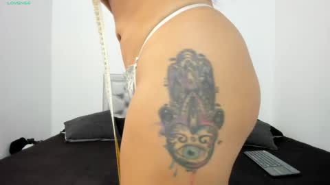 sexxylatincouple1 online show from May 14, 2026, 9:49 am