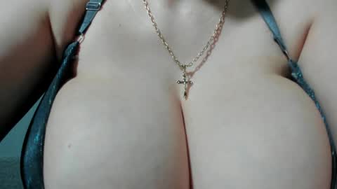 Snapshot of sexxymeriemm chatting on May 11, 2026, 12:44 pm sexxymeriemm online show from May 11, 2026, 12:44 pm