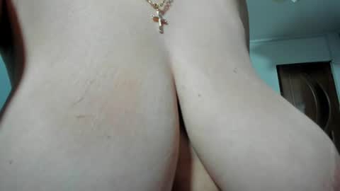 Snapshot of sexxymeriemm chatting on July 1, 2026, 12:18 pm sexxymeriemm online show from July 1, 2026, 12:18 pm