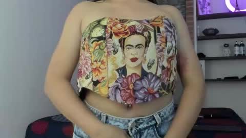 Sexxy-Couple online show from February 23, 2026, 6:22 am