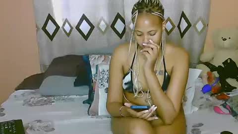 Snapshot of sexy_bluegirl chatting on November 26, 2025, 1:12 pm sexy_bluegirl online show from November 26, 2025, 1:12 pm