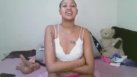 Snapshot of sexy_bluegirl chatting on March 13, 2026, 5:41 pm sexy_bluegirl online show from March 13, 2026, 5:41 pm