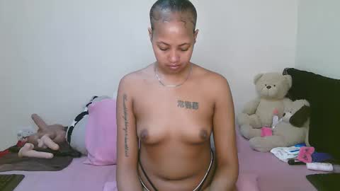 Snapshot of sexy_bluegirl chatting on March 14, 2026, 12:32 pm sexy_bluegirl online show from March 14, 2026, 12:32 pm