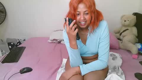 Snapshot of sexy_bluegirl chatting on March 17, 2026, 8:28 am sexy_bluegirl online show from March 17, 2026, 8:28 am