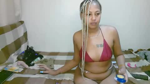 Snapshot of sexy_bluegirl chatting on April 12, 2026, 9:09 pm sexy_bluegirl online show from April 12, 2026, 9:09 pm