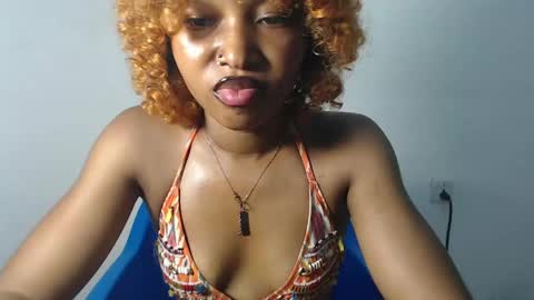 sexy_bluey247 online show from April 13, 2026, 5:29 pm