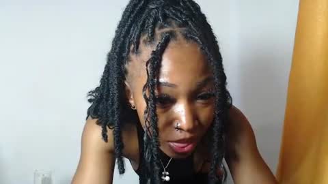 sexy_bluey247 online show from June 12, 2026, 3:33 pm