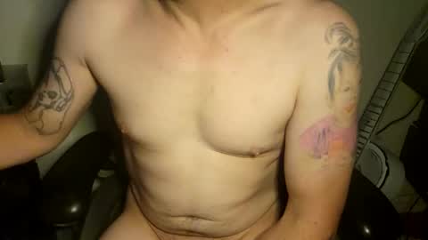 Snapshot of sexy_cayden chatting on April 10, 2026, 2:44 pm Cayden online show from April 10, 2026, 2:44 pm