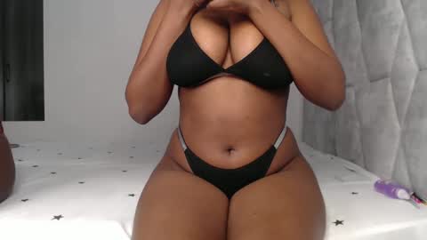 Snapshot of sexy_chocolata chatting on February 22, 2025, 1:22 am chocolata online show from February 22, 2025, 1:22 am