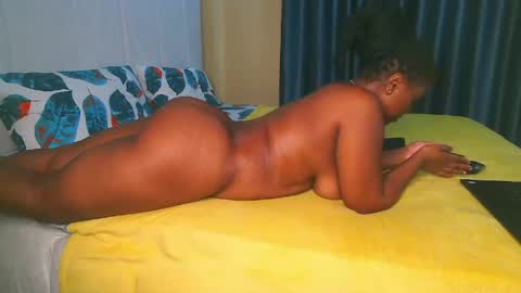 Snapshot of sexy_cici2 chatting on May 16, 2026, 4:42 am foxxy sweets online show from May 16, 2026, 4:42 am