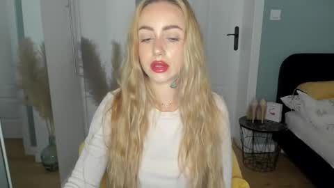 C o r a l i e online show from May 31, 2026, 1:40 pm