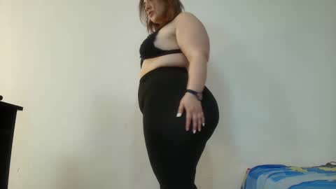 Snapshot of sexy_curvi chatting on December 15, 2024, 11:09 pm karla instagram online show from December 15, 2024, 11:09 pm