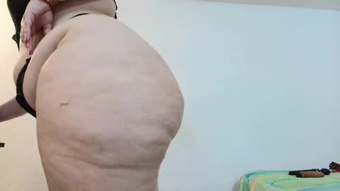 Snapshot of sexy_curvi chatting on February 20, 2025, 8:14 pm karla instagram online show from February 20, 2025, 8:14 pm