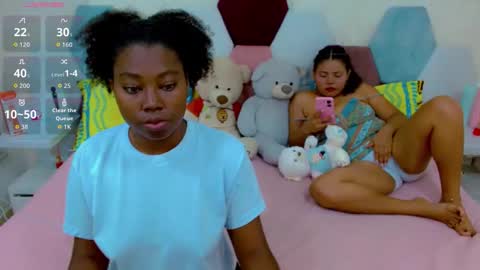 sexy_duo_girl online show from May 22, 2026, 3:46 am