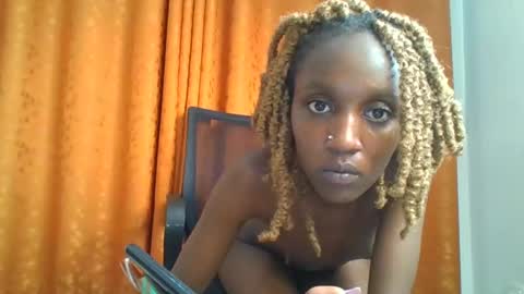 sexy_ebony_nica online show from February 15, 2025, 9:37 pm
