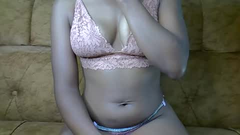 Ellahh online show from February 21, 2026, 12:33 am