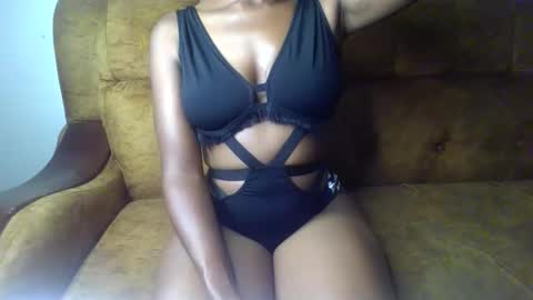 Ellahh online show from May 22, 2026, 12:22 pm