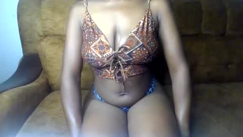 Ellahh online show from May 26, 2026, 1:01 am