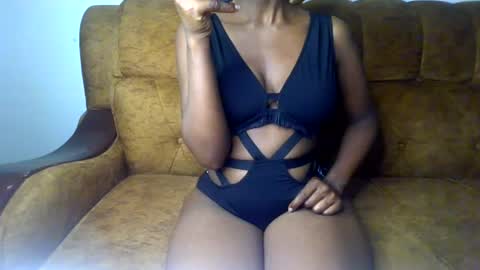 Ellahh online show from June 25, 2026, 10:09 am