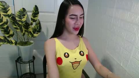 sexy_emily92 online show from September 17, 2025, 2:19 pm