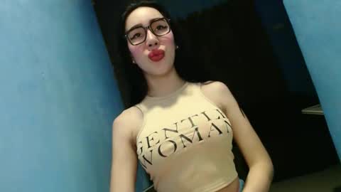 sexy_emily92 online show from February 8, 2026, 9:51 pm