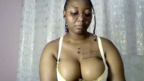 sexy_helle online show from July 27, 2026, 6:59 pm