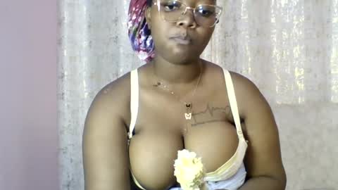 sexy_helle online show from July 28, 2026, 5:01 pm