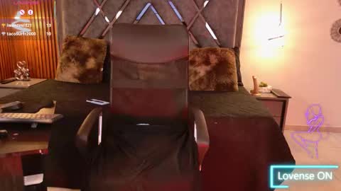 Dafne online show from March 17, 2026, 10:57 pm