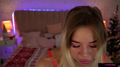 Snapshot of sexy_ira chatting on December 23, 2024, 9:49 am Ira online show from December 23, 2024, 9:49 am