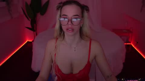 Snapshot of sexy_ira chatting on February 20, 2025, 12:25 pm Ira online show from February 20, 2025, 12:25 pm